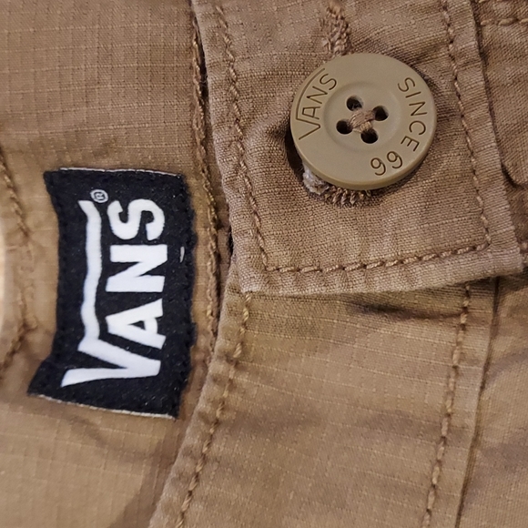 NWT Women's Vans Shorts Size 30💥💥 - Picture 3 of 10